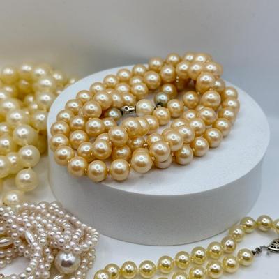 LOT 247J: NWT Marbella Drop Earrings & “Pearl” Necklaces