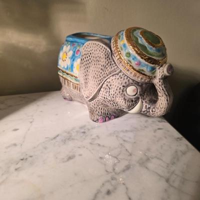 Ceramic elephant