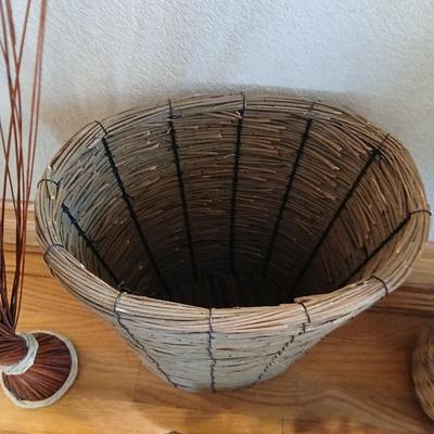 Lot of Rustic Woven Decor & Natural Accents