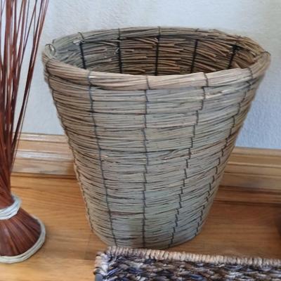 Lot of Rustic Woven Decor & Natural Accents