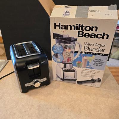 Oster Toaster & Hamilton Beach Blender (New in Box)