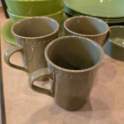 Green Dinnerware Set Mixed brands–