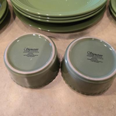 Green Dinnerware Set Mixed brands–
