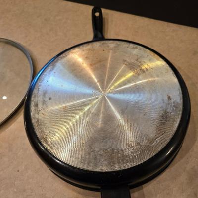 Assorted Fry Pans & Cookware Lot – 5 Pieces