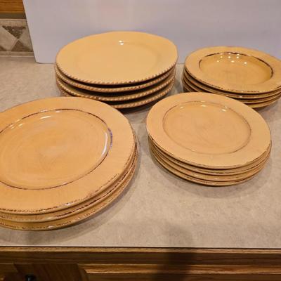Piece Pier 1 Toscana Dish Set – Made in Italy