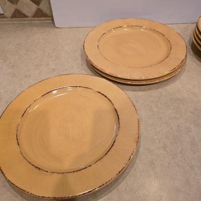 Piece Pier 1 Toscana Dish Set – Made in Italy