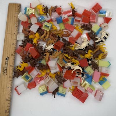 Sale Photo Thumbnail #291: All piece appear to be in good condition.