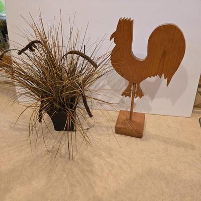 Rustic Rooster Decor Pair – Wood Cutout & Faux Grass Arrangement