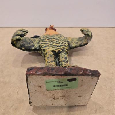 Whimsical Chicken Décor Lot – 2 Figurines & Rooster Plate