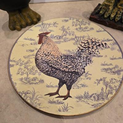 Whimsical Chicken Décor Lot – 2 Figurines & Rooster Plate