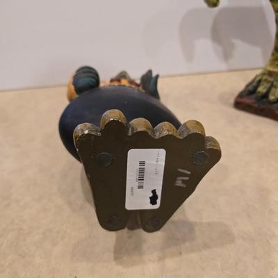 Whimsical Chicken Décor Lot – 2 Figurines & Rooster Plate