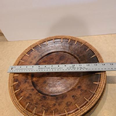 Pair of Decorative Faux Woven Charger Plate – NOT for Food Use (2 of 3)