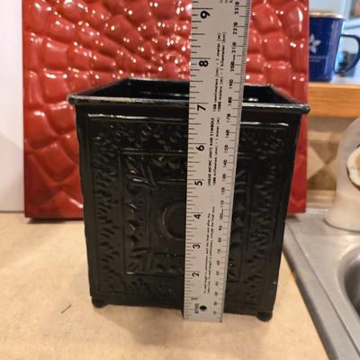 Modern Decor Trio – Wall Art, Lamp, and Canister