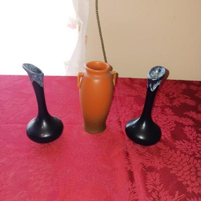 TWO 1966 COLO LIONS NEW YORK VASES AND A BURNT ORANGE CLAY VASE