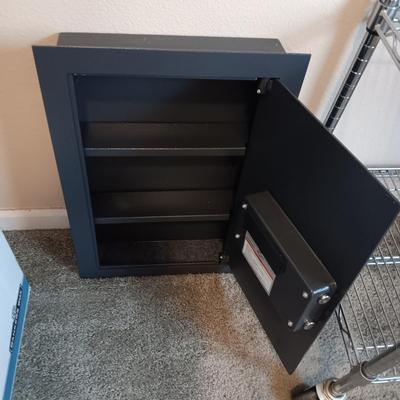 DIGITAL WALL SAFE