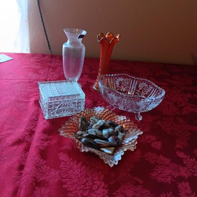 COLLECTIBLE GLASSWARE