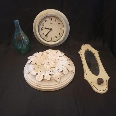 Shabby Chic & Rustic Decor Lot – 4 Pieces