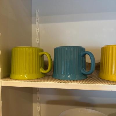 BOWLS AND COFFEE MUGS