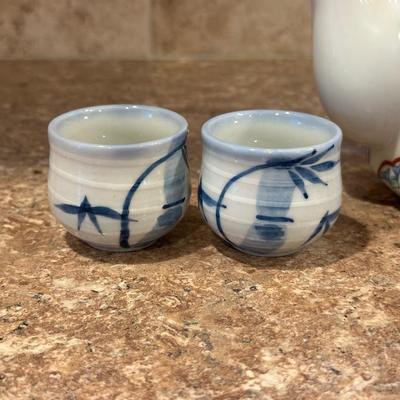 TEAPOT, CHOPSTICKS, TEABAG JAR AND 2 SAKI CUPS