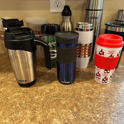 THERMOSES AND TRAVEL CUPS