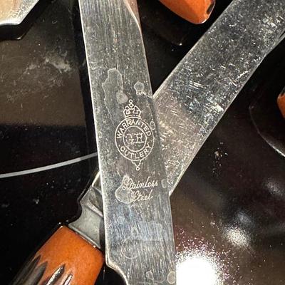 NICE COLLECTION OF KITCHEN ITEMS