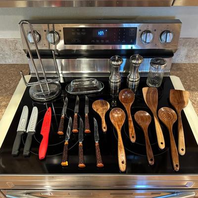 NICE COLLECTION OF KITCHEN ITEMS