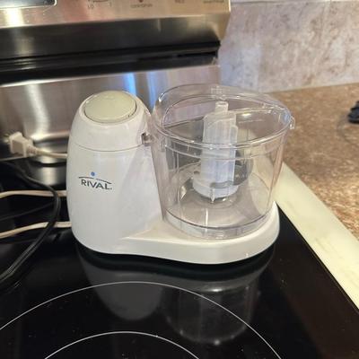 SMALL KITCHEN APPLIANCES