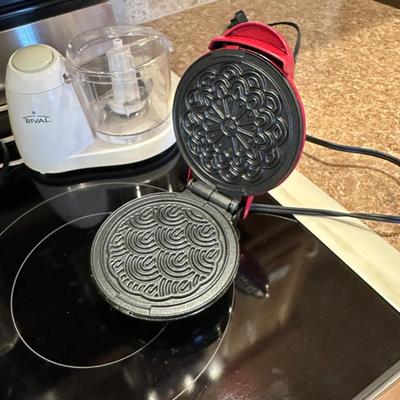 SMALL KITCHEN APPLIANCES