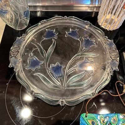HOME DECOR AND SERVING PIECES