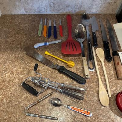A LITTLE BIT OF EVERYTHING IN THIS KITCHEN LOT
