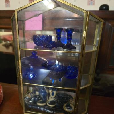 Glass box with miniatures