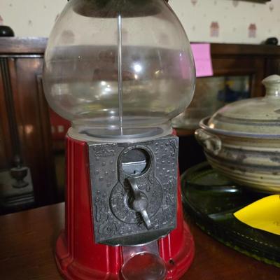 Gumball machine