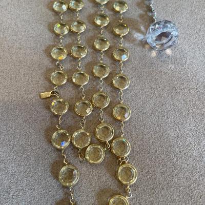 Pale yellow Swarovski necklace with keychain