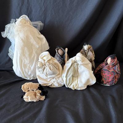 Peruvian Nativity Scene and More (LR-BM)
