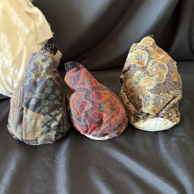 Peruvian Nativity Scene and More (LR-BM)