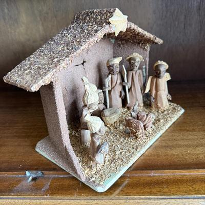 Peruvian Nativity Scene and More (LR-BM)