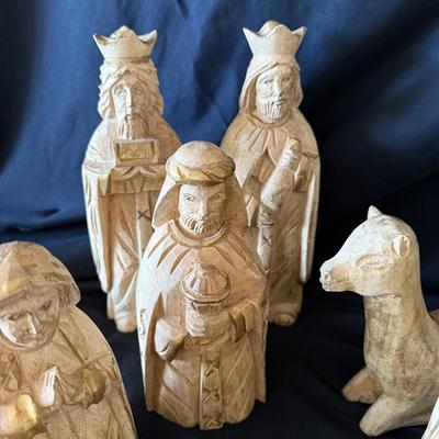 Peruvian Nativity Scene and More (LR-BM)