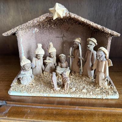 Peruvian Nativity Scene and More (LR-BM)