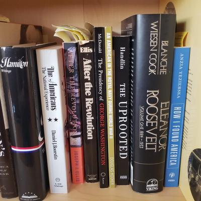 History and Analyses: Books Related to the USA (D-KD)