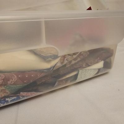 Fabric Pieces & Projects (GB2-JS)