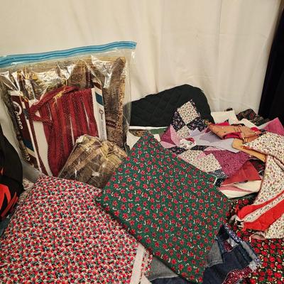 Fabric Pieces & Projects (GB2-JS)