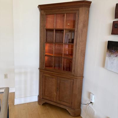 Corner Wooden Curio Cabinet with Key (E-BM)