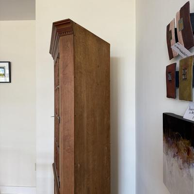 Corner Wooden Curio Cabinet with Key (E-BM)