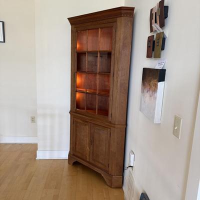 Corner Wooden Curio Cabinet with Key (E-BM)