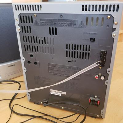 AIWA CD3 Stereo W/CDS and Cassette Tapes (D-KD)