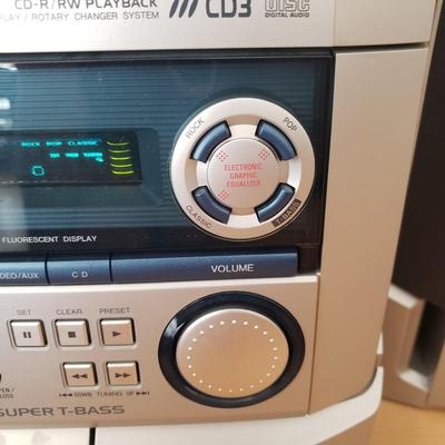 AIWA CD3 Stereo W/CDS and Cassette Tapes (D-KD)
