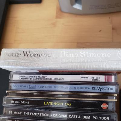 AIWA CD3 Stereo W/CDS and Cassette Tapes (D-KD)