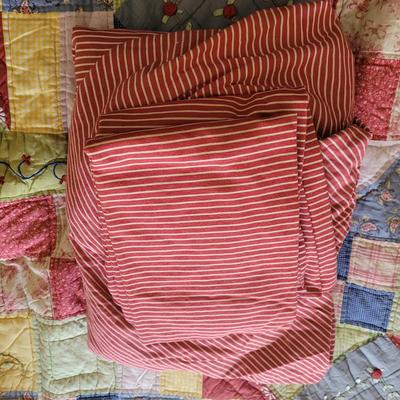 Full Size Wooden Bed Frame and Bedding (BR1-EL)
