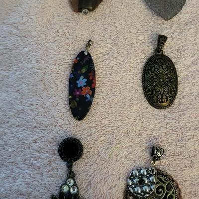VARIETY OF PENDANTS