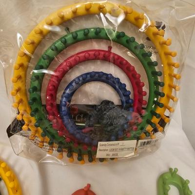 Knitting Yarn, Looms & Accessories (GB2-JS)